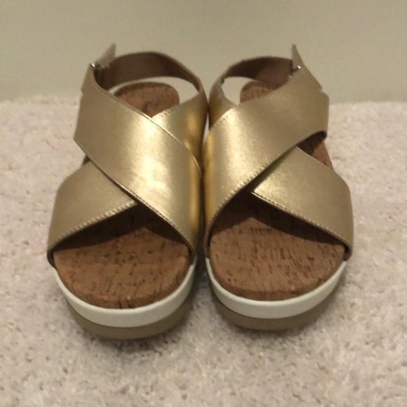 Gold platform sandals - Picture 2 of 5